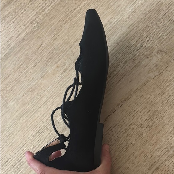 Beautiful EXPRESS Women's Black Lace-Up Ballet Flats - Picture 6 of 9